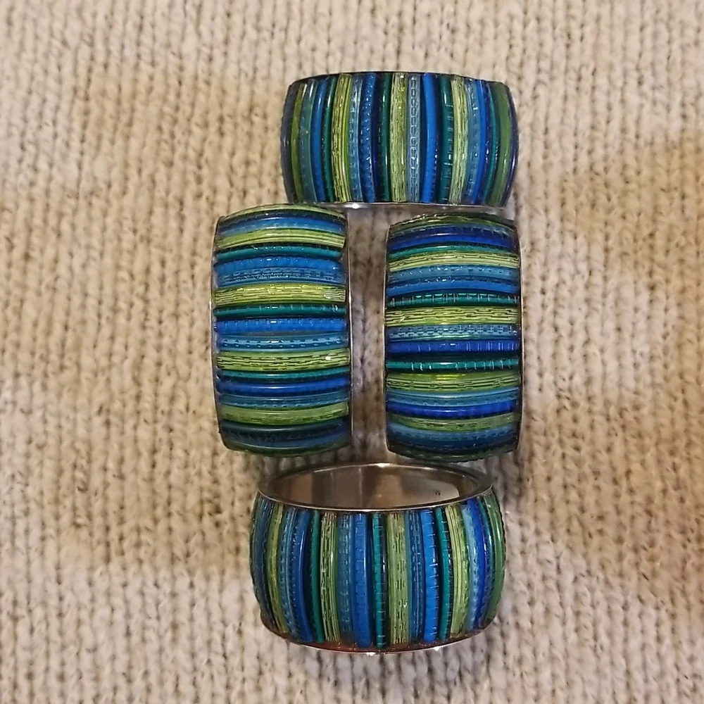 8 Crate&Barrel Napkin Rings Set